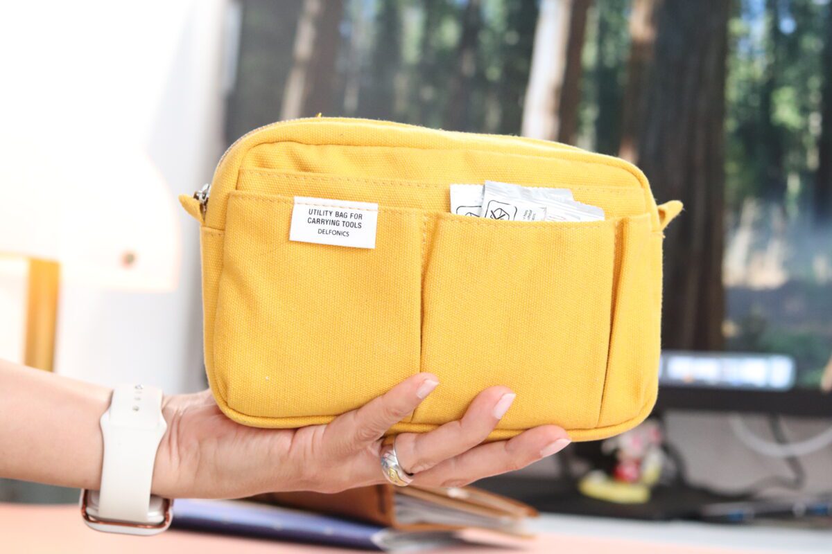 kit con materiales para travel journal